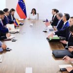 Delcy-y-funcionarios-de-EEUU.jpg